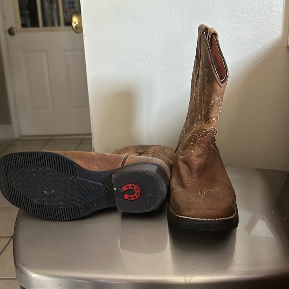 Boots for boys or girls they come from Mexico